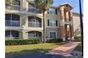 1949 Summer Club Dr #107, OVIEDO
