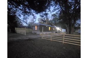 2820 Barnes St, MARIANNA