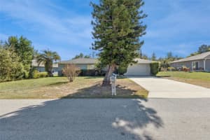 1911 Beacon St, DELTONA