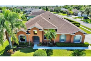 586 Huntington Pines Dr, OCOEE