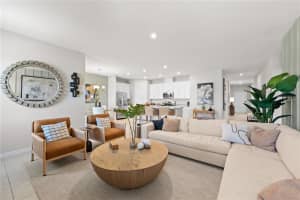 402 Shoreview Sands Ave, MASCOTTE