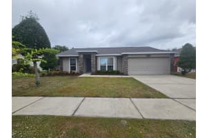 308 Highland Meadows Dr, DAVENPORT