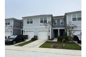 1798 Delightful Dr, DAVENPORT