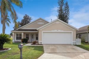 107 King George Dr, DAVENPORT