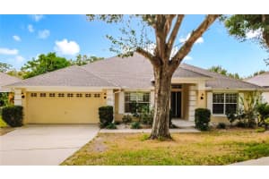 697 Winding Lake Dr, CLERMONT