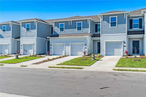 2705 Bevel Ln, DAVENPORT