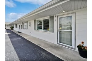 525 Manatee Ct #14, VENICE