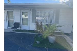 525 Manatee Ct #13, VENICE