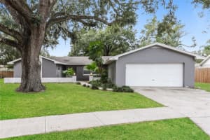 524 Princess Pl, LAKELAND