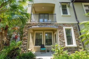 1327 Shinnecock Hills Dr, DAVENPORT