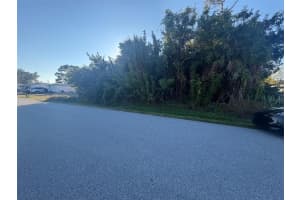 566 Ridgewood St Nw, PORT CHARLOTTE