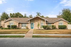 104 Valencia Loop, ALTAMONTE SPRINGS