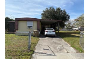 1090 Pineapple Way, KISSIMMEE