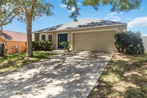 2225 Sandridge Cir, EUSTIS