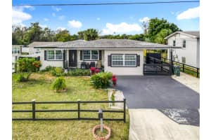 748 White St, DAYTONA BEACH