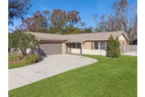 111 Pineapple Ct, LONGWOOD