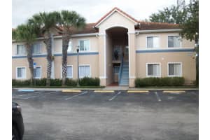 495 Las Cortes Ln #105, ORLANDO