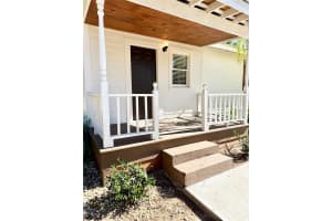 333 S Grove St, EUSTIS