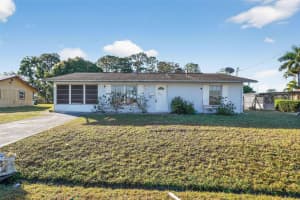 310 Se Calmoso Dr, Port Saint Lucie 310 Se Calmoso Dr, Port Saint Lucie