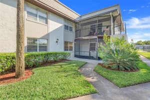 39 Windtree Ln #104, WINTER GARDEN