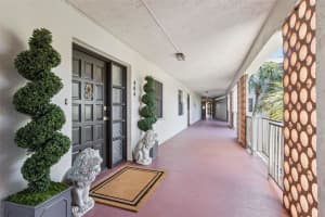 100 S Interlachen Ave #404, WINTER PARK