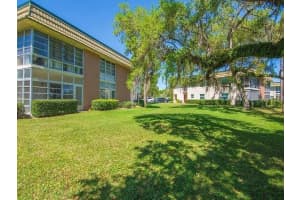 7 Vista Gardens Trl #105, VERO BEACH