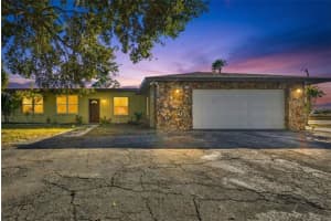 8812 Oakwood Dr, LAKE WALES