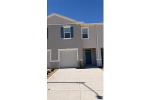 2617 Olympic Ct, DAVENPORT