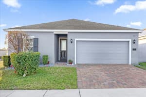 453 Disa Dr, DAVENPORT