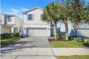 2440 Tangier Dr, KISSIMMEE