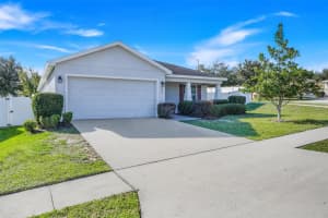 900 Kingfisher Dr, HAINES CITY