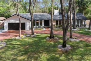 202 Jasmine Ln, LONGWOOD