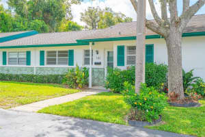 183 N Hill Ave #90, DELAND