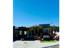 411 St George Dr, DAVENPORT