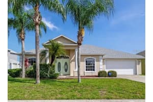 110 Tee Garden Way, DAVENPORT