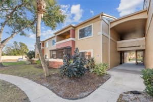 652 Kenwick Cir #105, CASSELBERRY