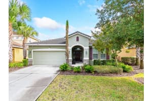 4408 Acorn Ct, DAVENPORT