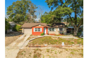 21 E Celeste St, APOPKA