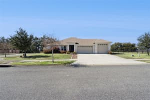 735 Black Eagle Dr, GROVELAND