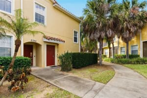 2742 Oakwater Dr #104, KISSIMMEE