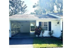 1438 E 1st Ave, MOUNT DORA