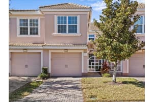 1208 Bella Rose Ct, DAVENPORT