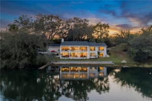 3105 S Lakeshore Ct, EUSTIS