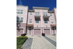 8000 Cool Breeze Dr #105, ORLANDO