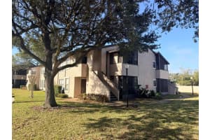 2936 Antique Oaks #70, WINTER PARK