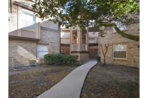 486 N Pin Oak Pl #112, LONGWOOD