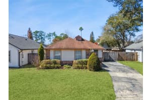 150 Edgewater Cir, SANFORD