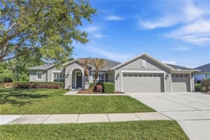 8 Winters Landing Dr, OAKLAND