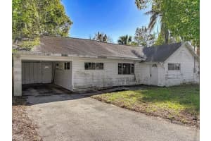 106 E Rosehill Ave, DELAND