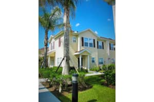 8933 Shine Dr, KISSIMMEE
